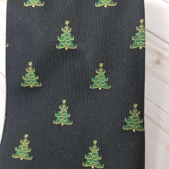 American Greetings Christmas Tree tie - Picture 2 of 3